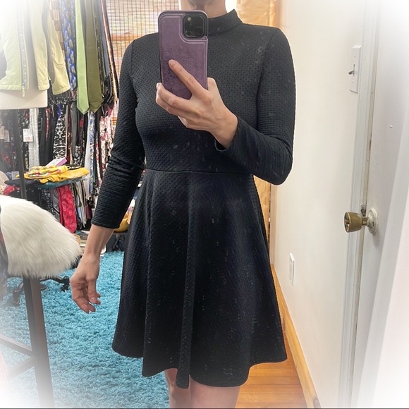 💕NWT Free People LBD key hole in back💕 - Picture 2 of 10